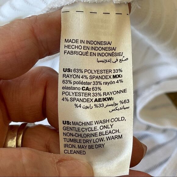 Chico's Tie Front Sheer Striped Long Sleeve Scooped Neck Tee - Size 8 - Picture 5 of 9